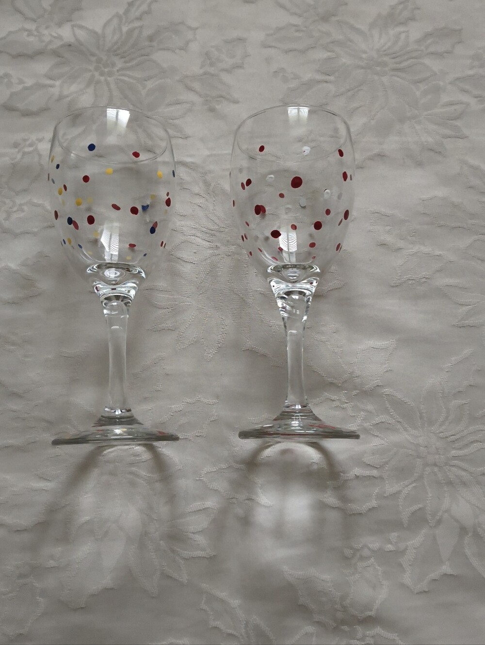 2 Stemmed Glasses Multi Color Polka Dots